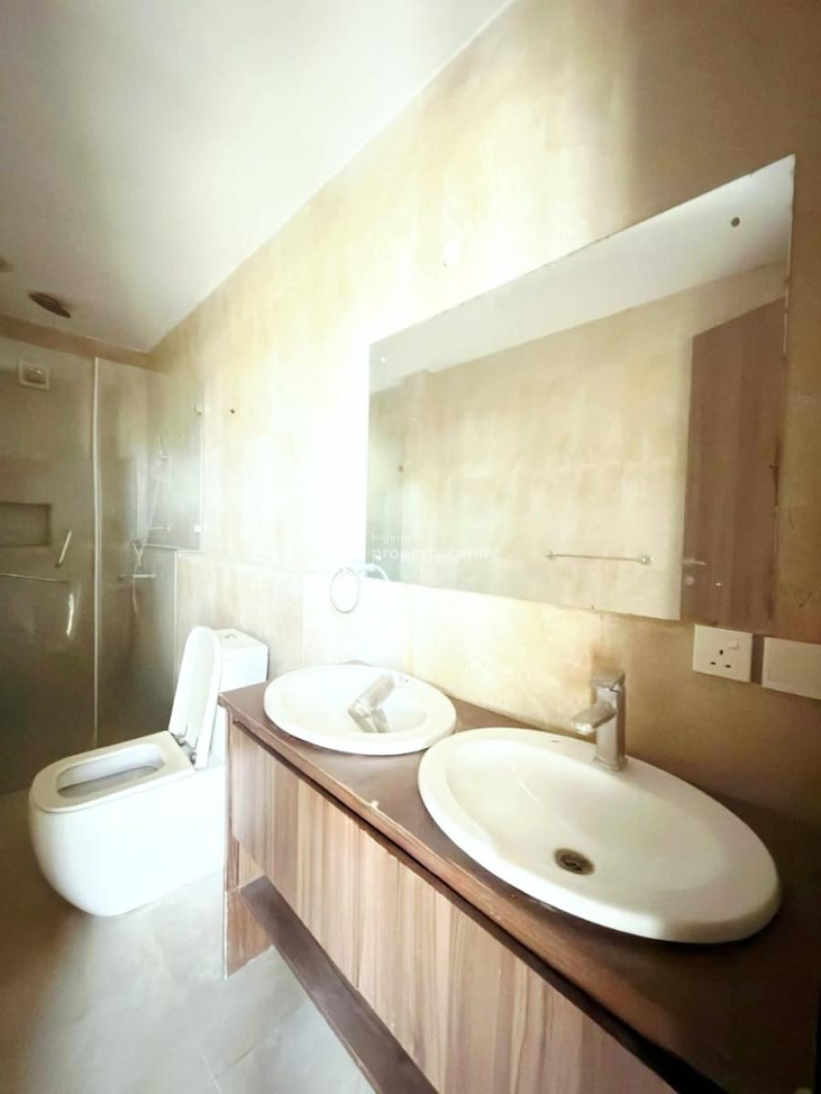 Spacious 4 Bedroom Terraced Duplex, Lekki Phase 1, Lekki, Lagos, Terraced Duplex for Sale