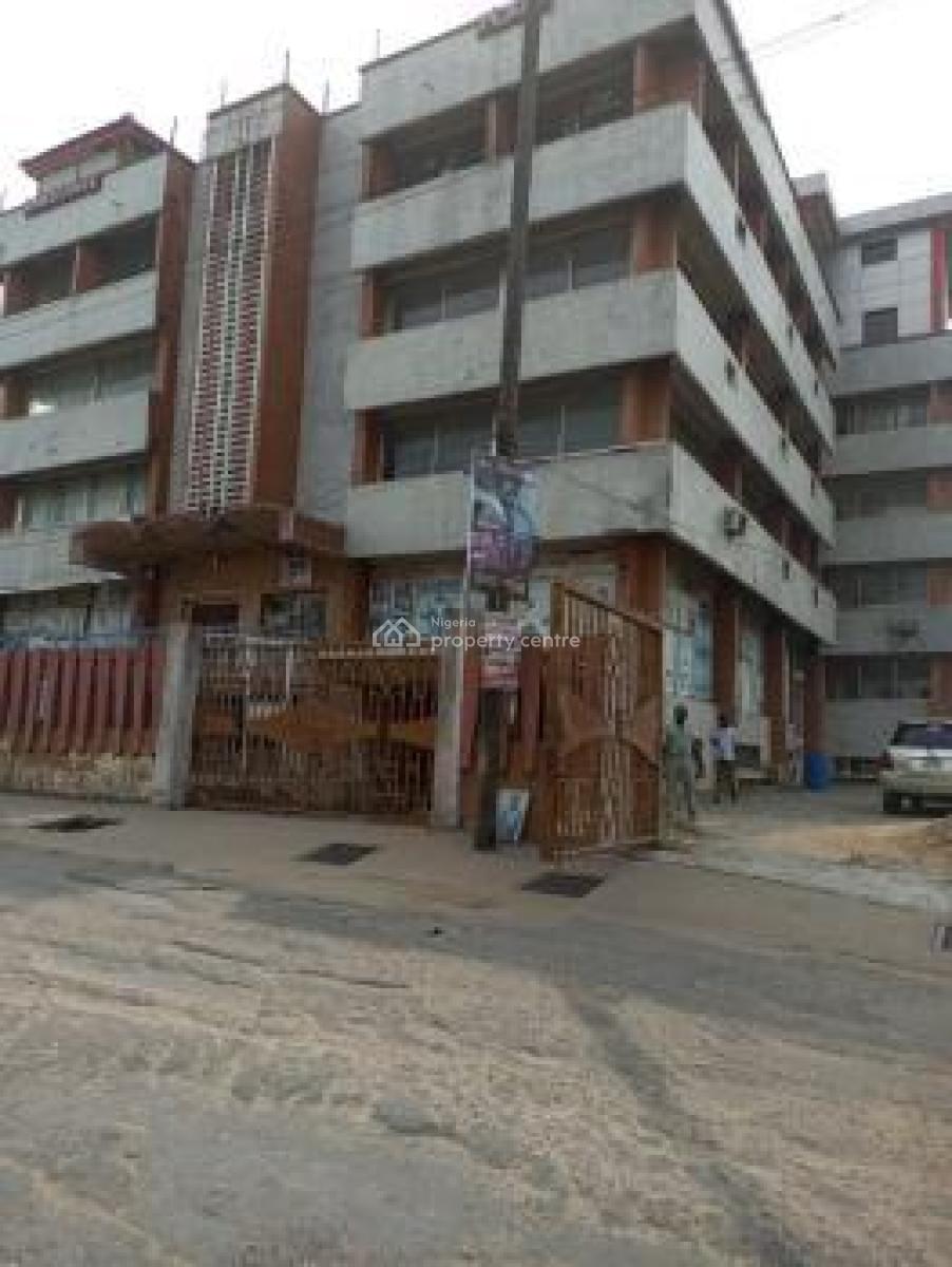 Office Complex, Off Ikorodu Road, Palmgrove, Shomolu, Lagos, Plaza / Complex / Mall for Rent