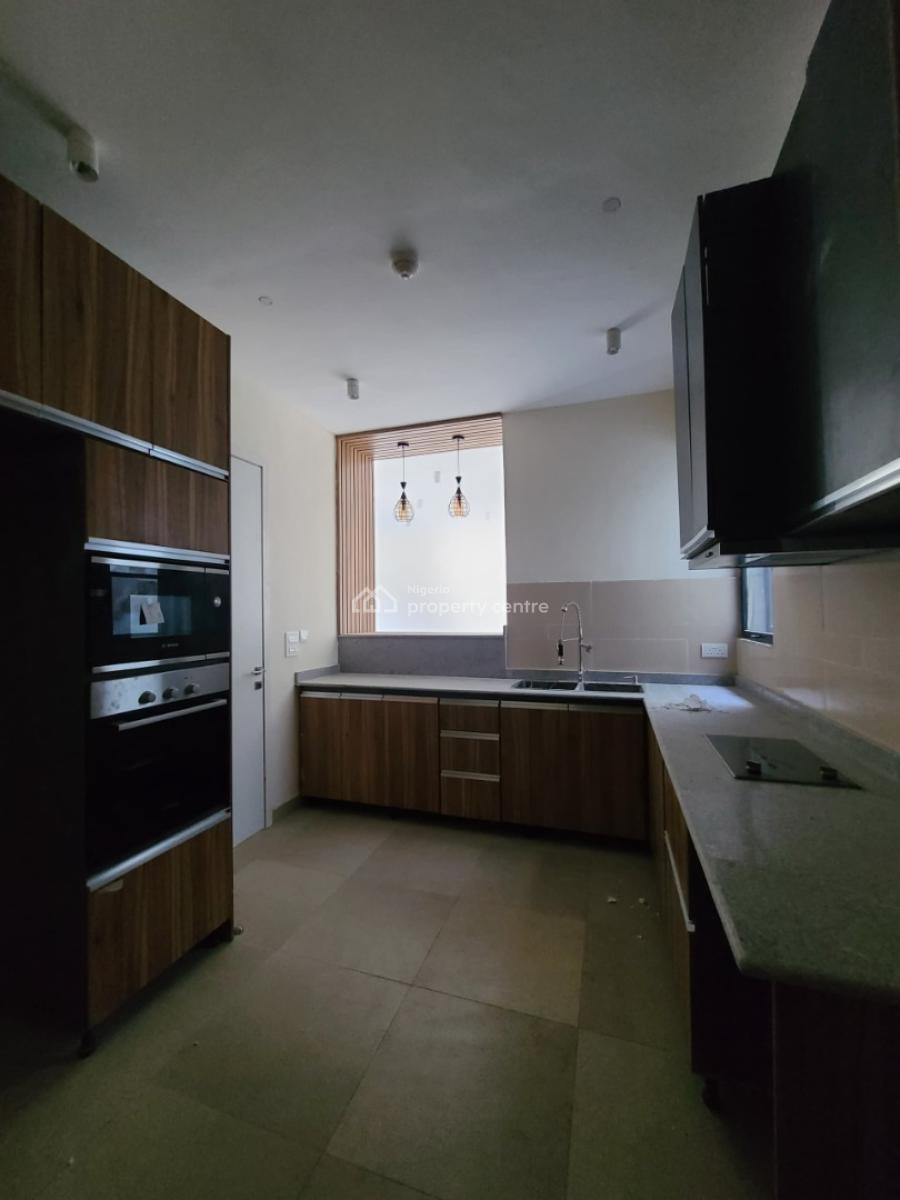 Brand New 3 Bedroom Apartment + Bq, Lekki Phase 1, Lekki, Lagos, Flat / Apartment for Sale