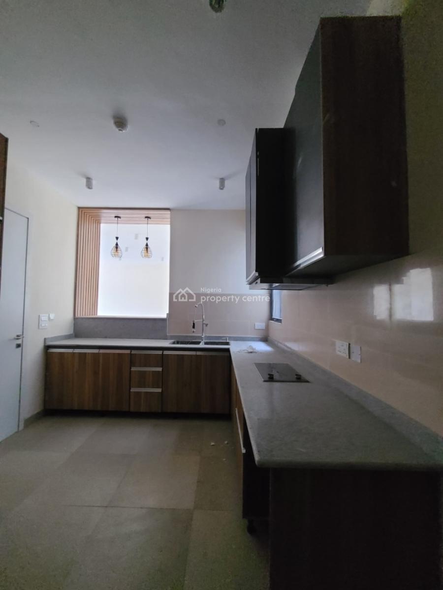 Brand New 3 Bedroom Apartment + Bq, Lekki Phase 1, Lekki, Lagos, Flat / Apartment for Sale