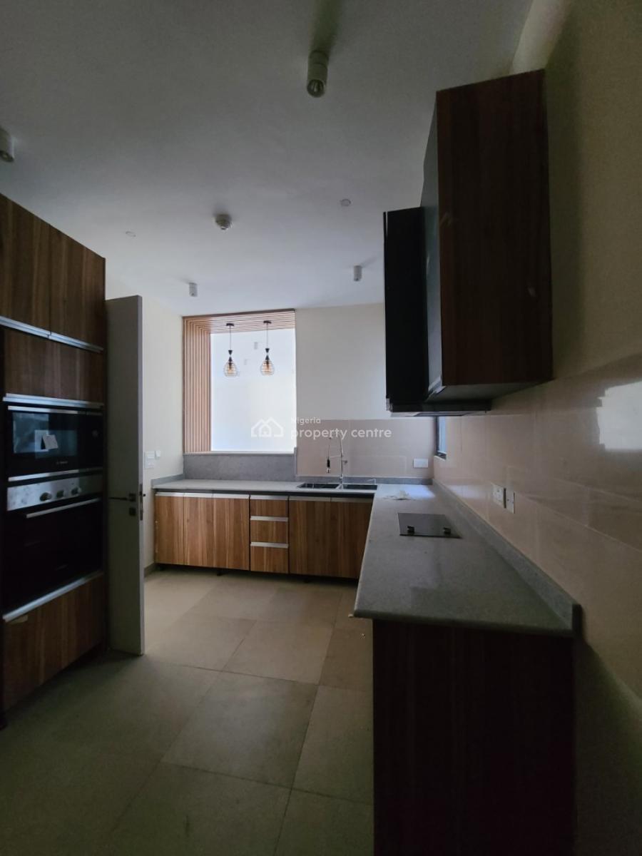 Brand New 3 Bedroom Apartment + Bq, Lekki Phase 1, Lekki, Lagos, Flat / Apartment for Sale