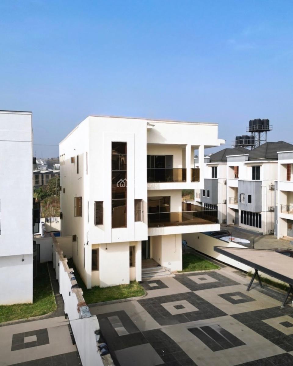 Exquisite 5-bedroom Fully Detached Duplex, Guzape District, Abuja, Detached Duplex for Sale
