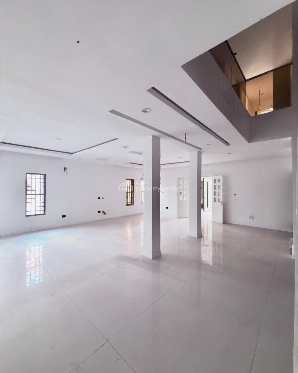 Exquisite 5-bedroom Fully Detached Duplex, Guzape District, Abuja, Detached Duplex for Sale