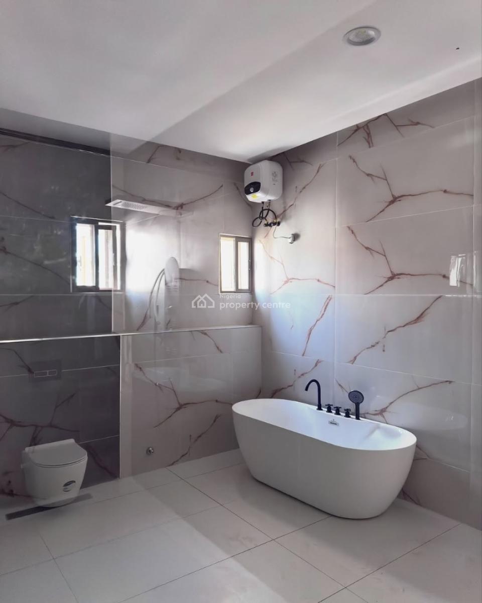 Exquisite 5-bedroom Fully Detached Duplex, Guzape District, Abuja, Detached Duplex for Sale