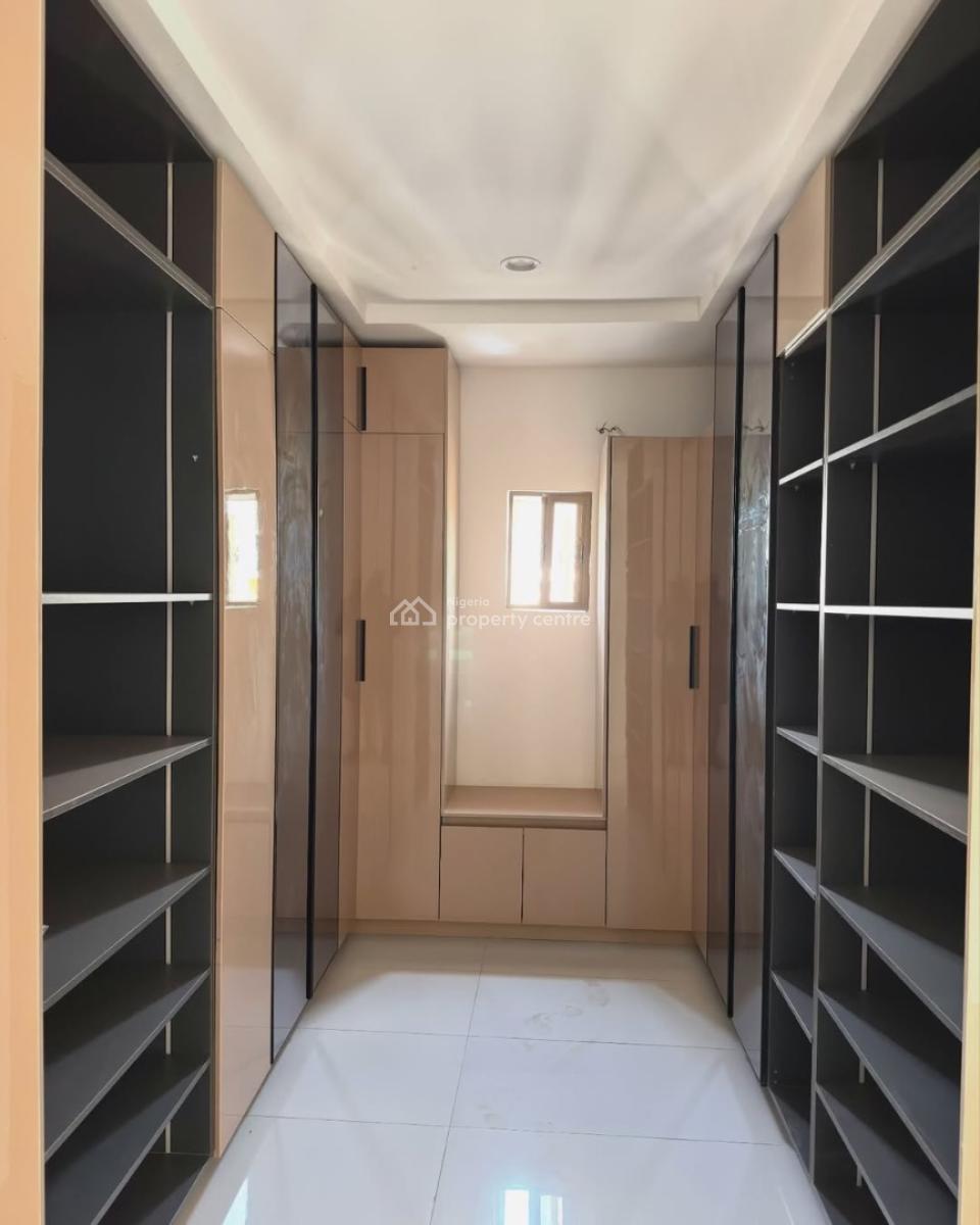 Exquisite 5-bedroom Fully Detached Duplex, Guzape District, Abuja, Detached Duplex for Sale