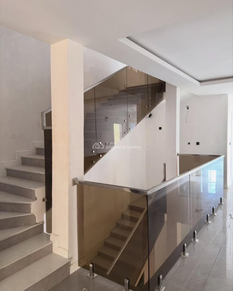 Exquisite 5-bedroom Fully Detached Duplex, Guzape District, Abuja, Detached Duplex for Sale