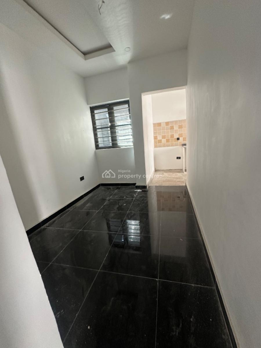 Specious 2 Bedroom Flat, Spg Ologolo, Lekki, Lagos, Flat / Apartment for Rent