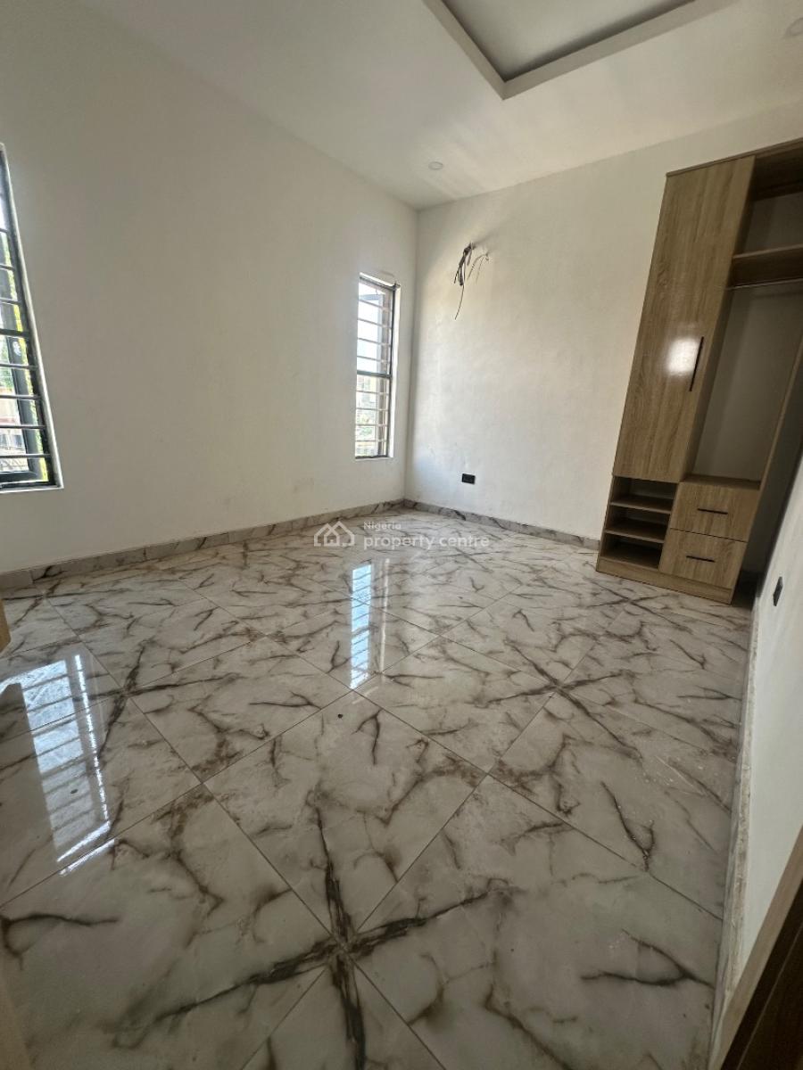 Specious 2 Bedroom Flat, Spg Ologolo, Lekki, Lagos, Flat / Apartment for Rent