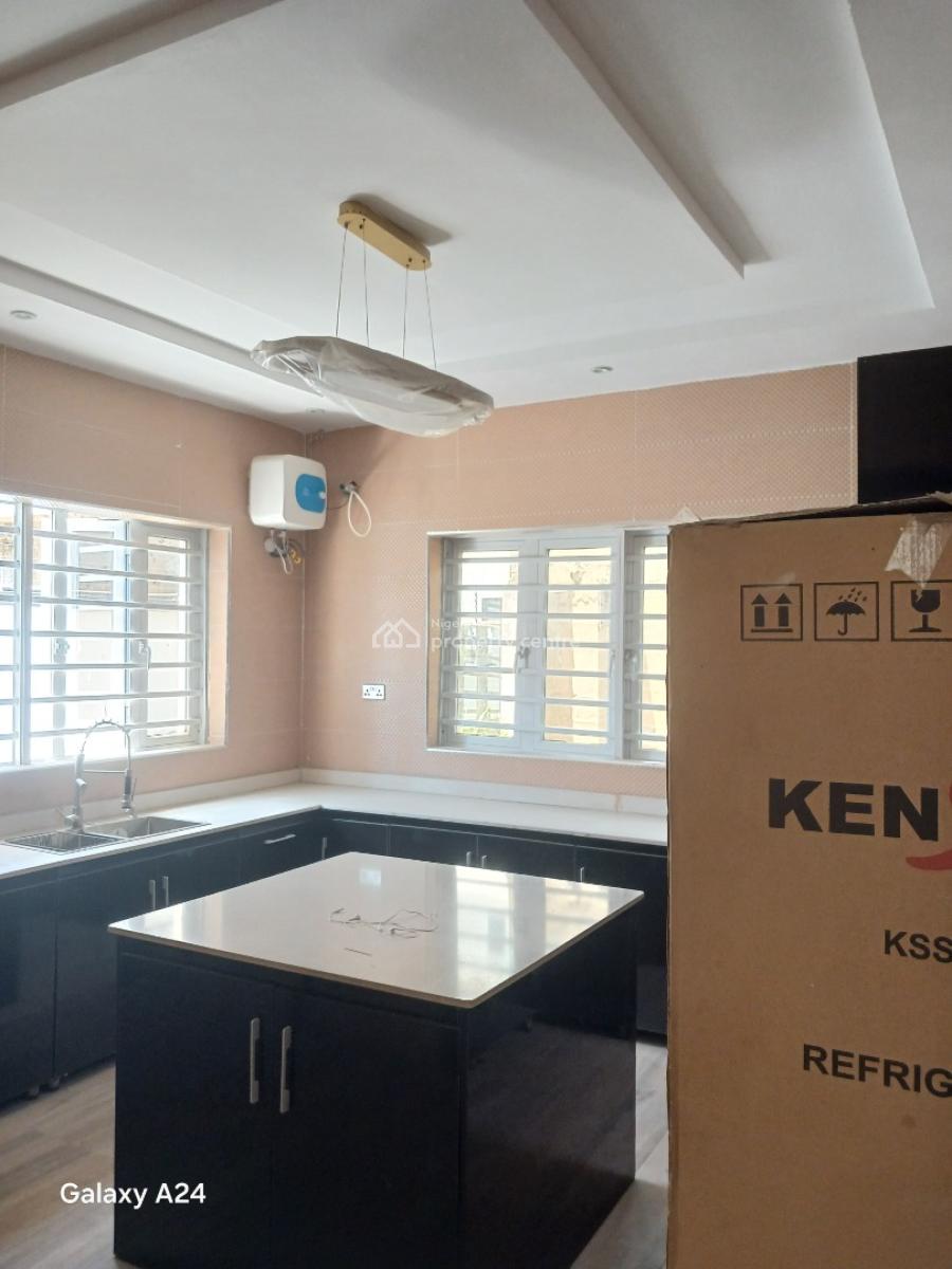 Exquisite 5-bedroom Detached Home, Chevron, Lekki Expressway, Lekki, Lagos, Detached Duplex for Sale