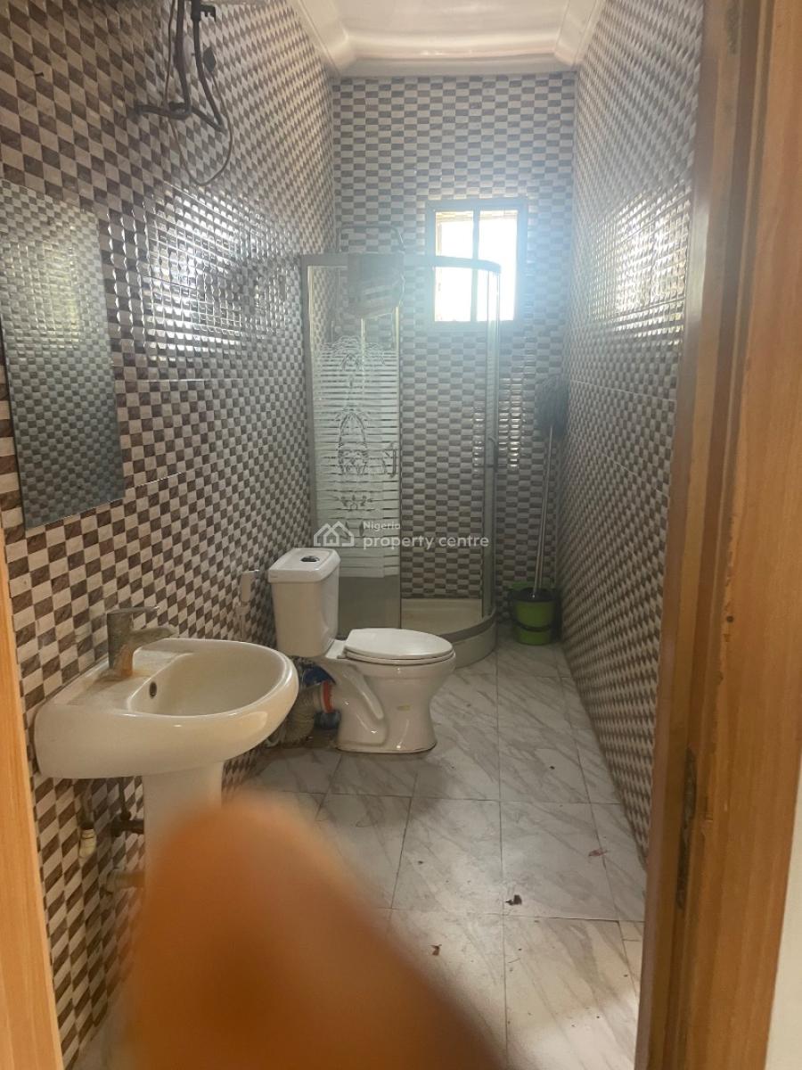 Spacious 2 Bedroom Apartment, Ikota Gra, Ikota, Lekki, Lagos, Flat / Apartment for Rent