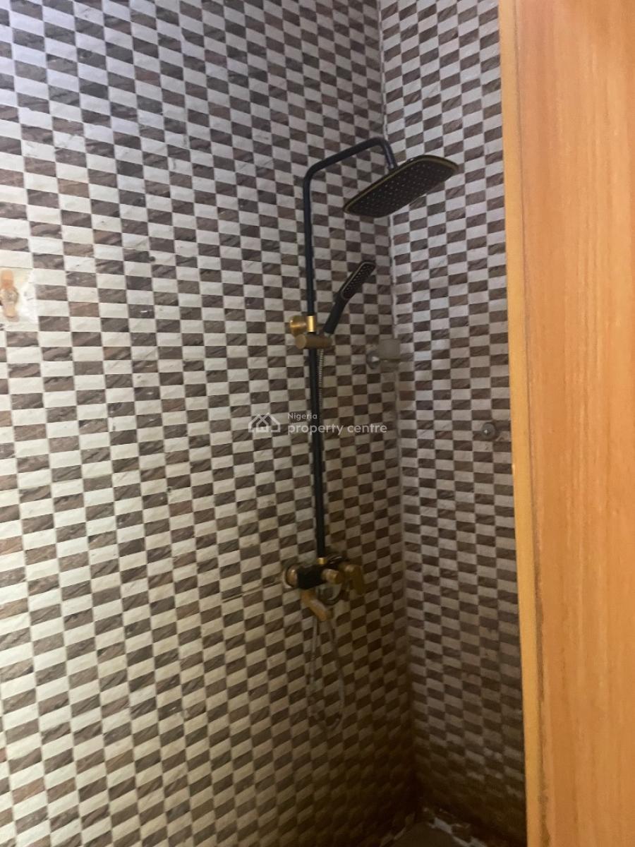 Spacious 2 Bedroom Apartment, Ikota Gra, Ikota, Lekki, Lagos, Flat / Apartment for Rent