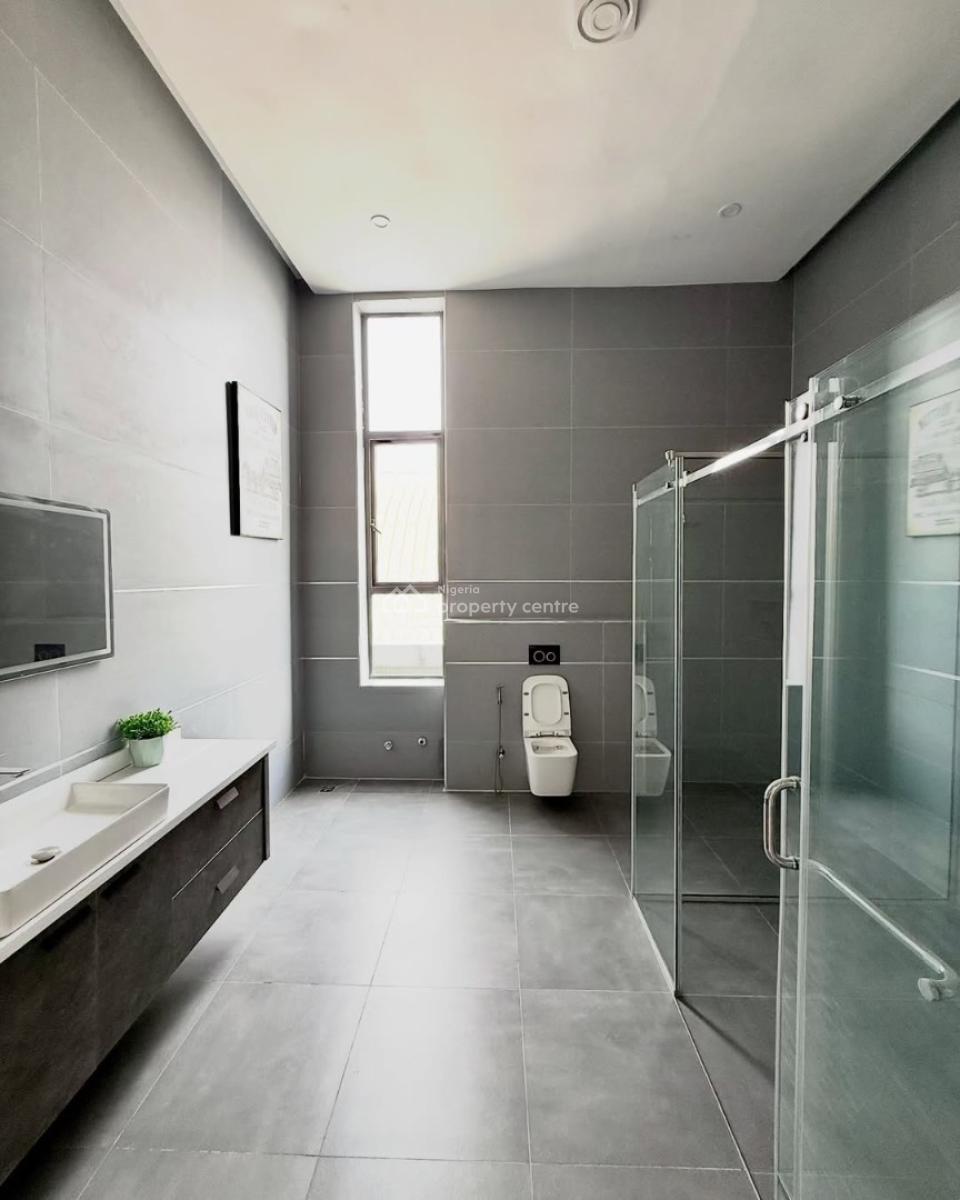 8 Bedroom Villa, Asokoro District, Abuja, House for Sale