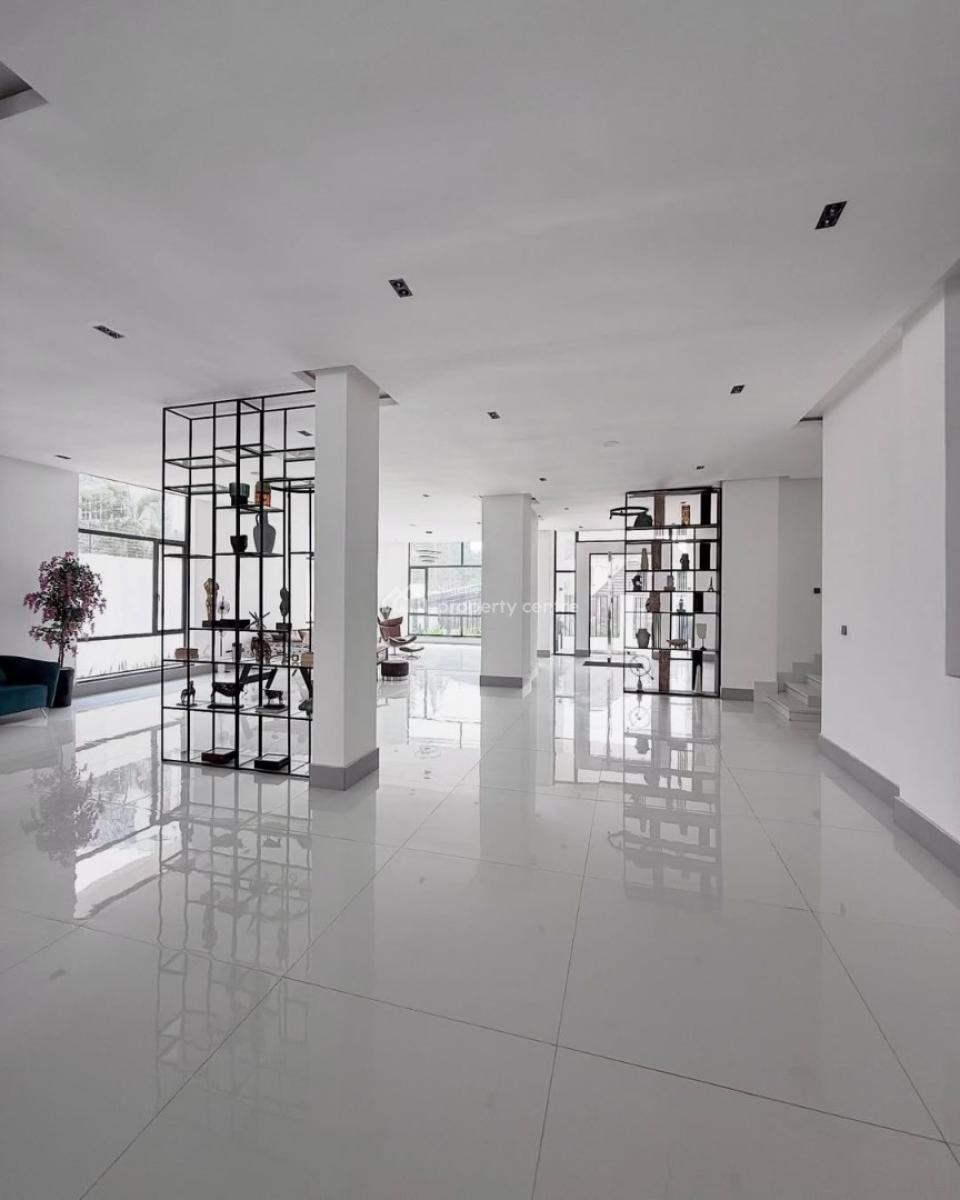 8 Bedroom Villa, Asokoro District, Abuja, House for Sale