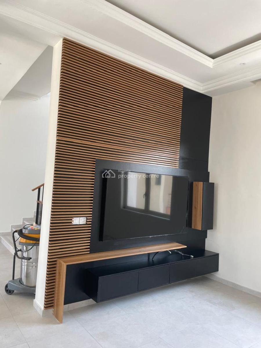 Furnished and Serviced 3 Bedroom Flat + Bq, Off Palace Road, Oniru, Victoria Island (vi), Lagos, Flat / Apartment for Rent