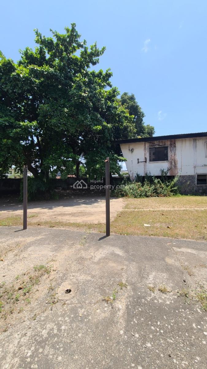 Almost 3000sqm of Land  Available in a Serene Environment, Gra, Apapa, Lagos, Mixed-use Land for Sale