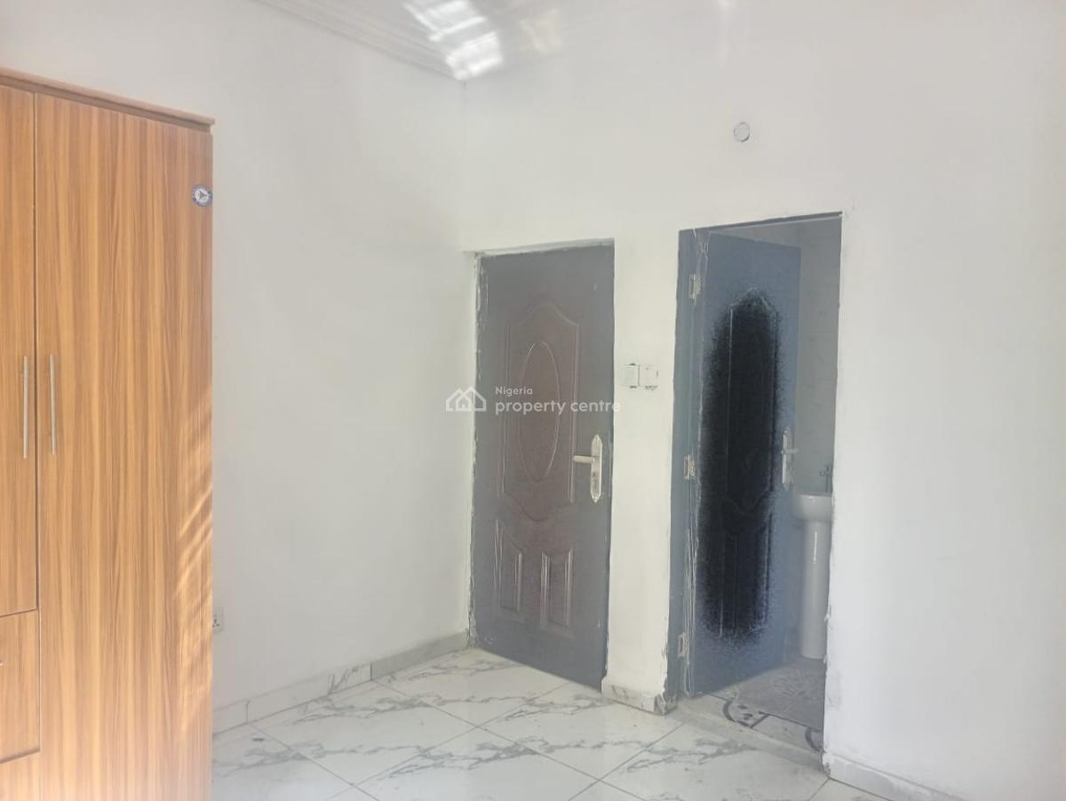 Newly Built Exquisite 2 Bedroom Apartment, Elemoro, Bogije, Ibeju Lekki, Lagos, Flat / Apartment for Rent