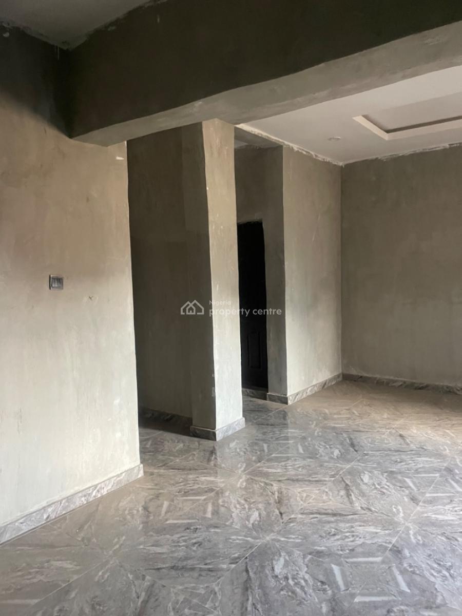 Exclusive 2 Bedroom Apartment, Yaba, Lagos, Flat / Apartment for Rent