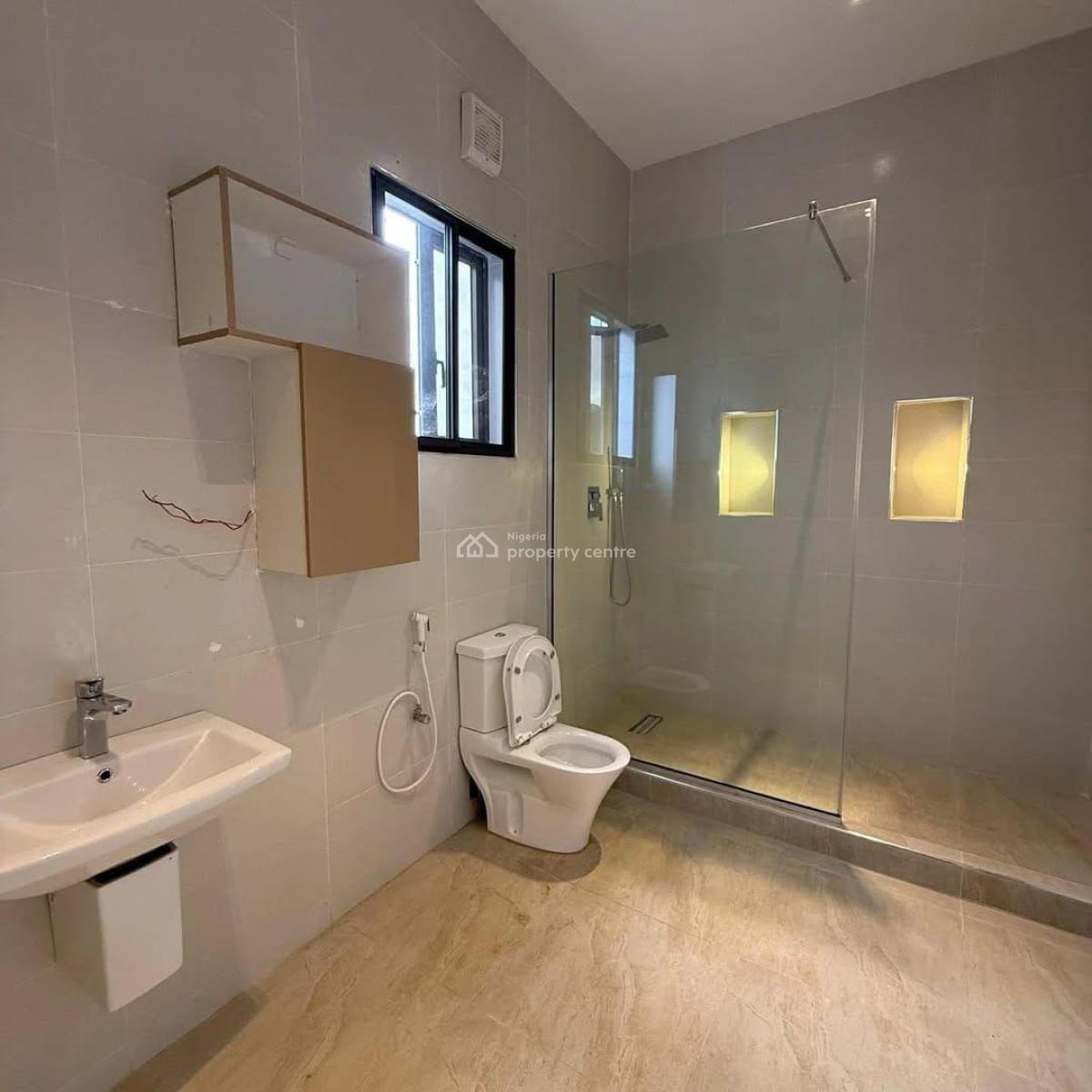 5bedroom Semi Detached Duplex, Guzape, Abuja, Guzape District, Abuja, House for Sale