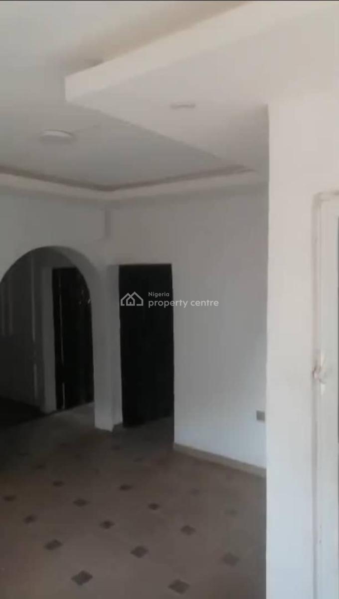 Lovely 3 Bedroom Flat, Anthony, Maryland, Lagos, Flat / Apartment for Rent