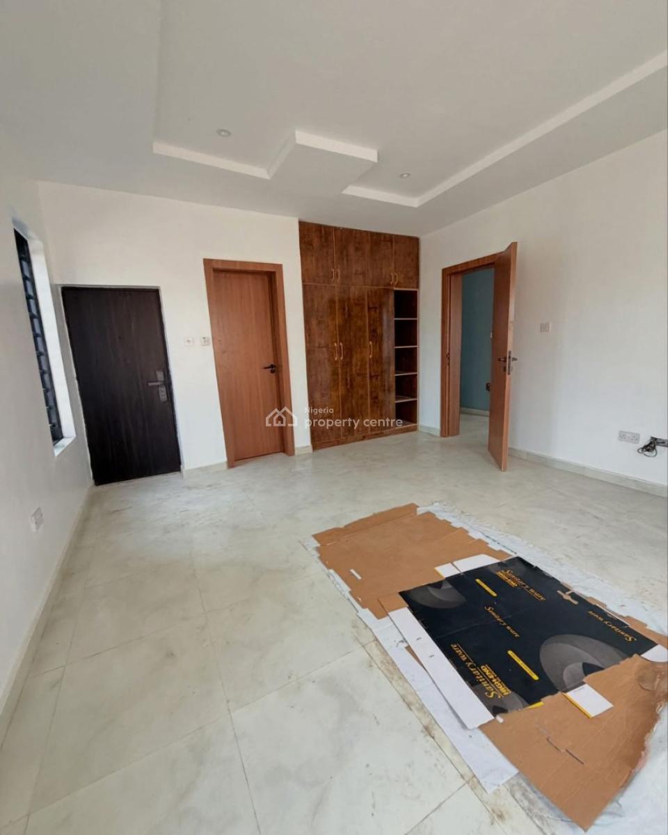 Exquisite 3 Bedroom Semi Detached Duplex, Gra Phase 2, Magodo, Lagos, Semi-detached Duplex for Sale