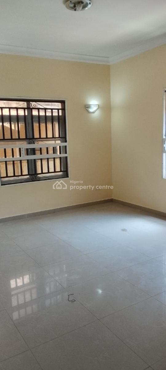 a Standard 3 Bedroom Flat, Chevron Drive, Bera Estate, Chevron, Lekki, Lagos, Flat / Apartment for Rent