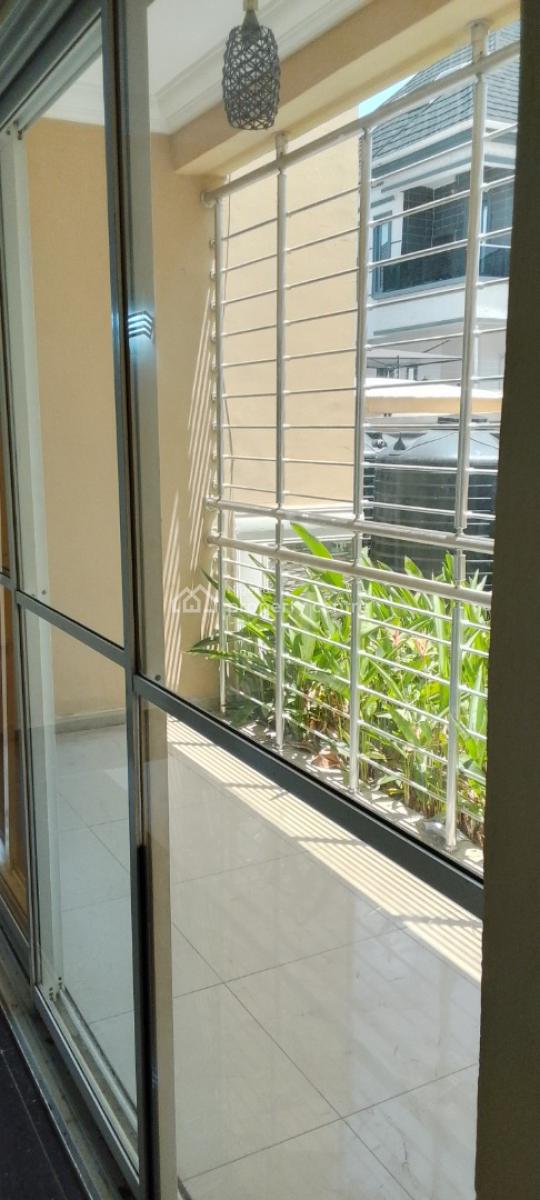 a Standard 3 Bedroom Flat, Chevron Drive, Bera Estate, Chevron, Lekki, Lagos, Flat / Apartment for Rent