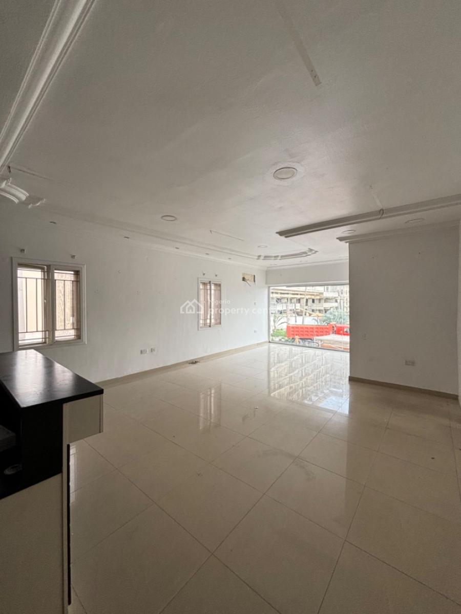 Shop Space Facing The Road, Lekki Phase 1, Lekki, Lagos, Plaza / Complex / Mall for Rent