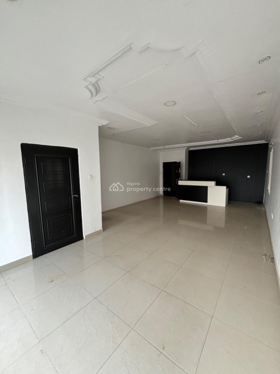 Shop Space Facing The Road, Lekki Phase 1, Lekki, Lagos, Plaza / Complex / Mall for Rent