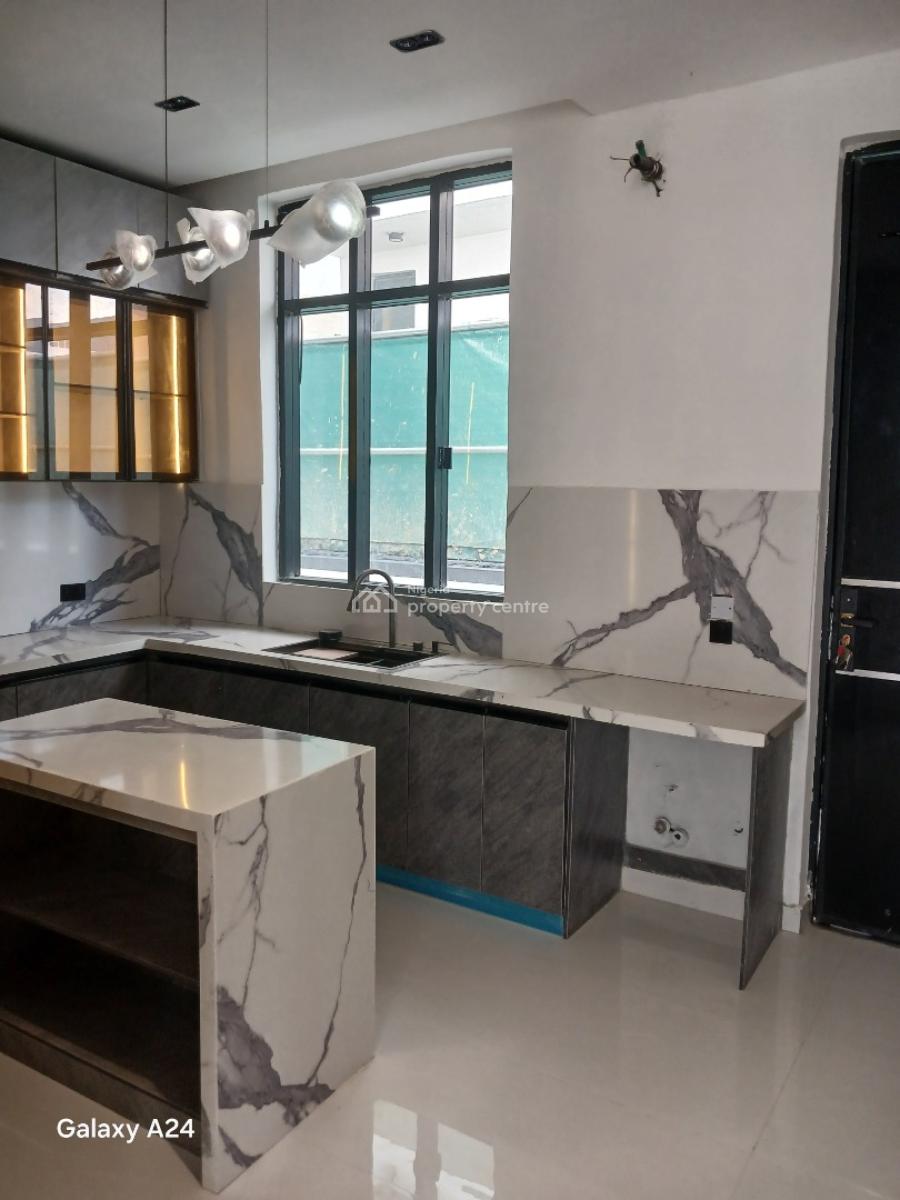 Fine Class 5bedroom Detached House at Chevron in a Lovely Estate, Chevron, Lekki Expressway, Lekki, Lagos, Detached Duplex for Sale
