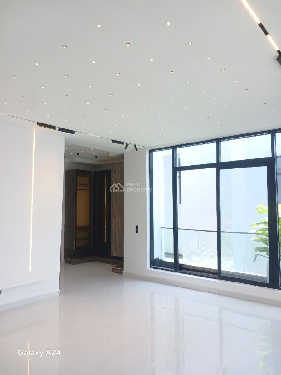 Fine Class 5bedroom Detached House at Chevron in a Lovely Estate, Chevron, Lekki Expressway, Lekki, Lagos, Detached Duplex for Sale