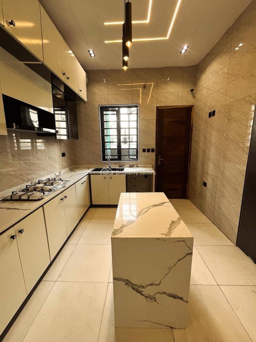 4 Bedroom Semi-detached with a Bq, Ikota, Lekki, Lagos, Semi-detached Duplex for Sale