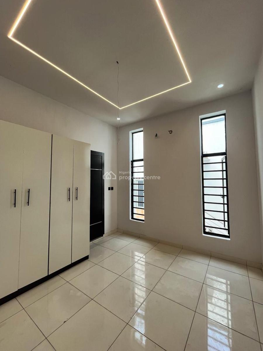 4 Bedroom Semi-detached with a Bq, Ikota, Lekki, Lagos, Semi-detached Duplex for Sale