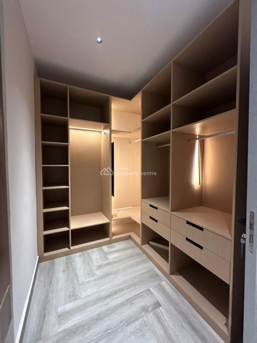 High-end 3 Bedroom  Apartment & Maisonette, Off Bourdilon, Ikoyi, Lagos, Flat / Apartment for Sale