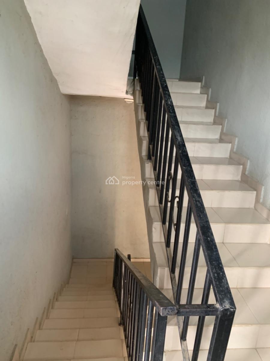 Luxury 3 Bedroom Apartment, Olowora, Magodo, Lagos, Flat / Apartment for Rent
