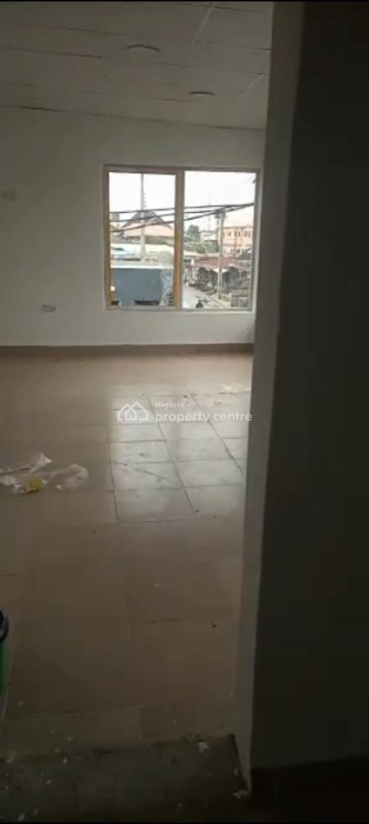 Massive Shop Upstairs with Glass, Badore, Ajah, Lagos, Shop for Rent