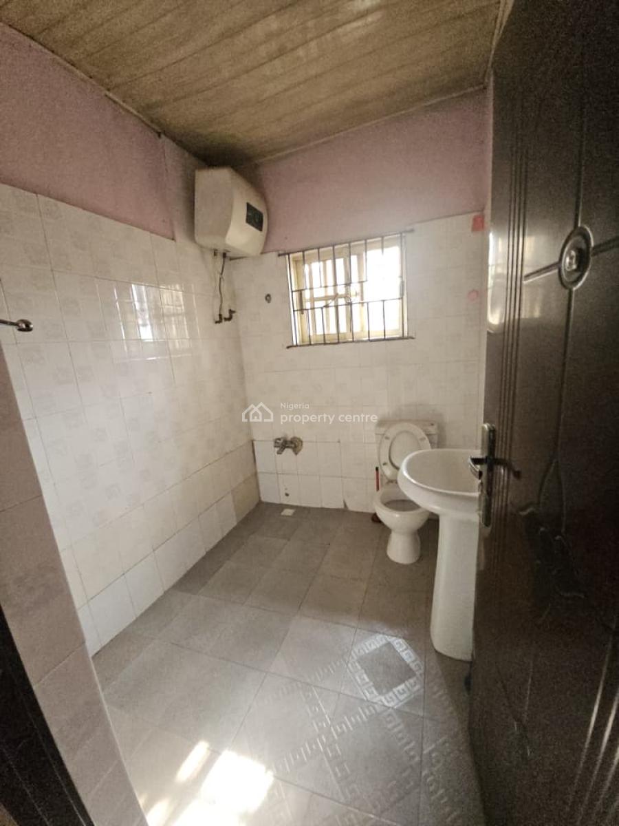 3 Bedroom Flat, Gra Phase 1, Magodo, Lagos, Flat / Apartment for Rent