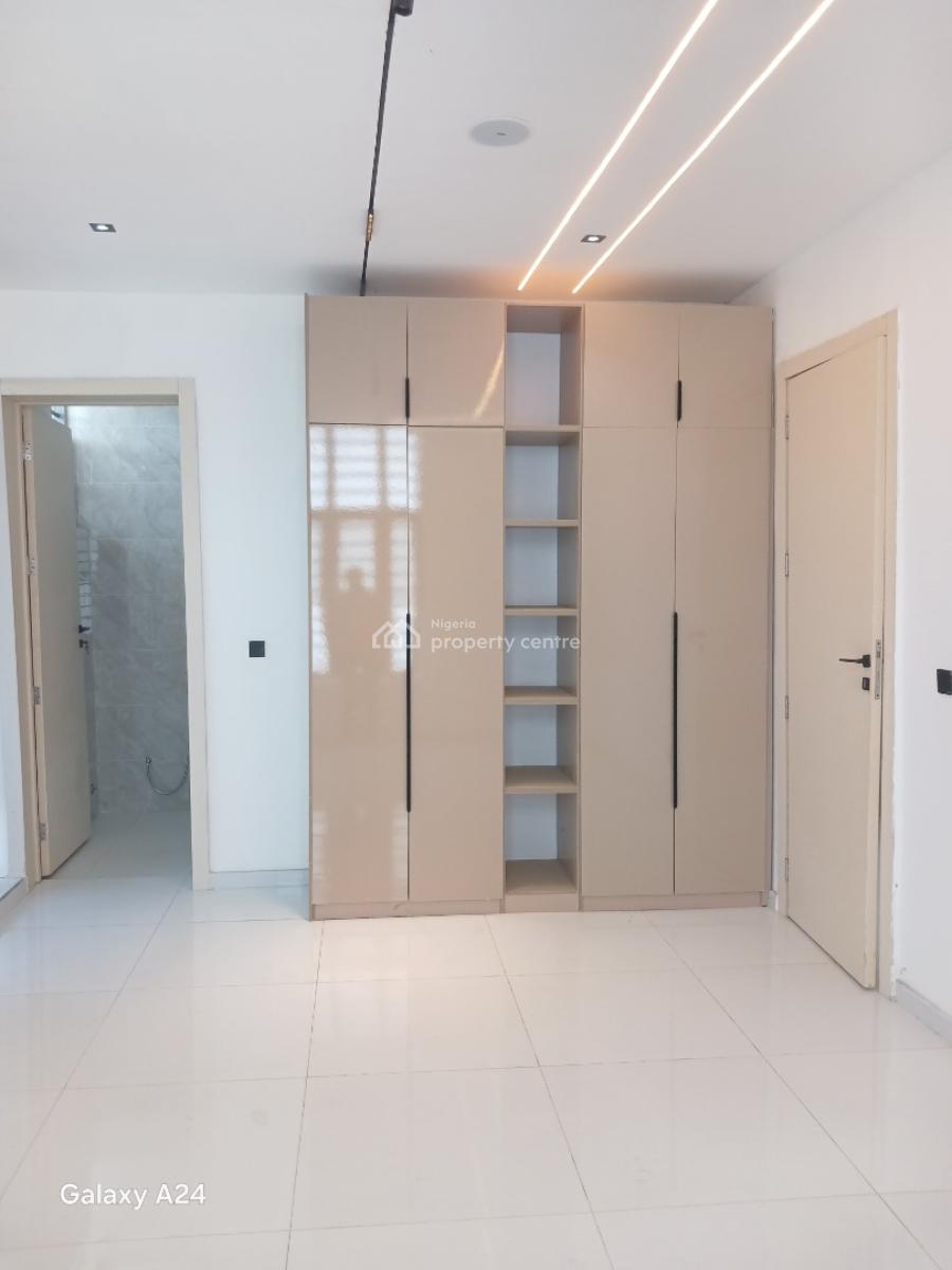 Super Luxurious 5 Bedroom with Swimming Pool, Chevron, Lekki Expressway, Lekki, Lagos, Detached Duplex for Sale