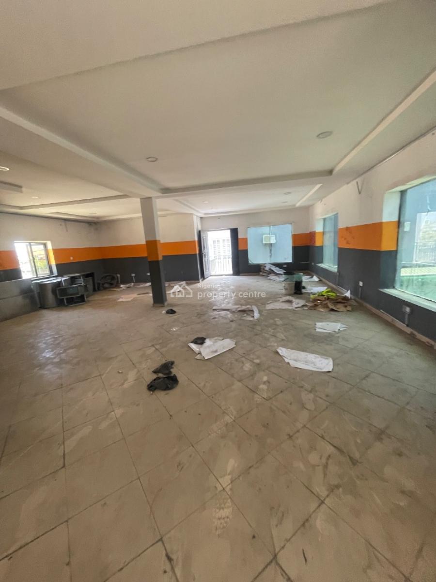 176 Square Meters Space on The Express, Majek, Sangotedo, Ajah, Lagos, Plaza / Complex / Mall for Rent