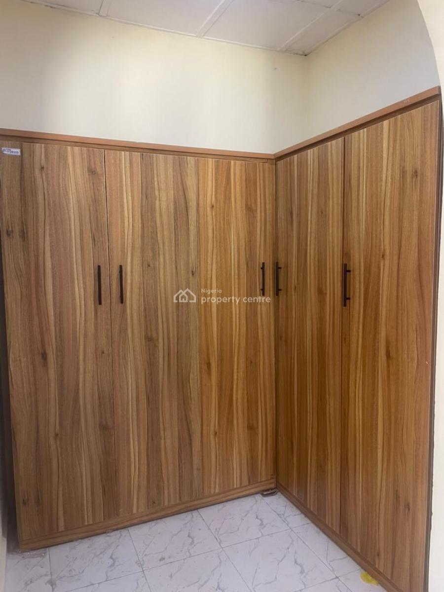 Newly Renovated 3 Bedroom Flat, Gra Phase 1, Magodo, Lagos, Flat / Apartment for Rent