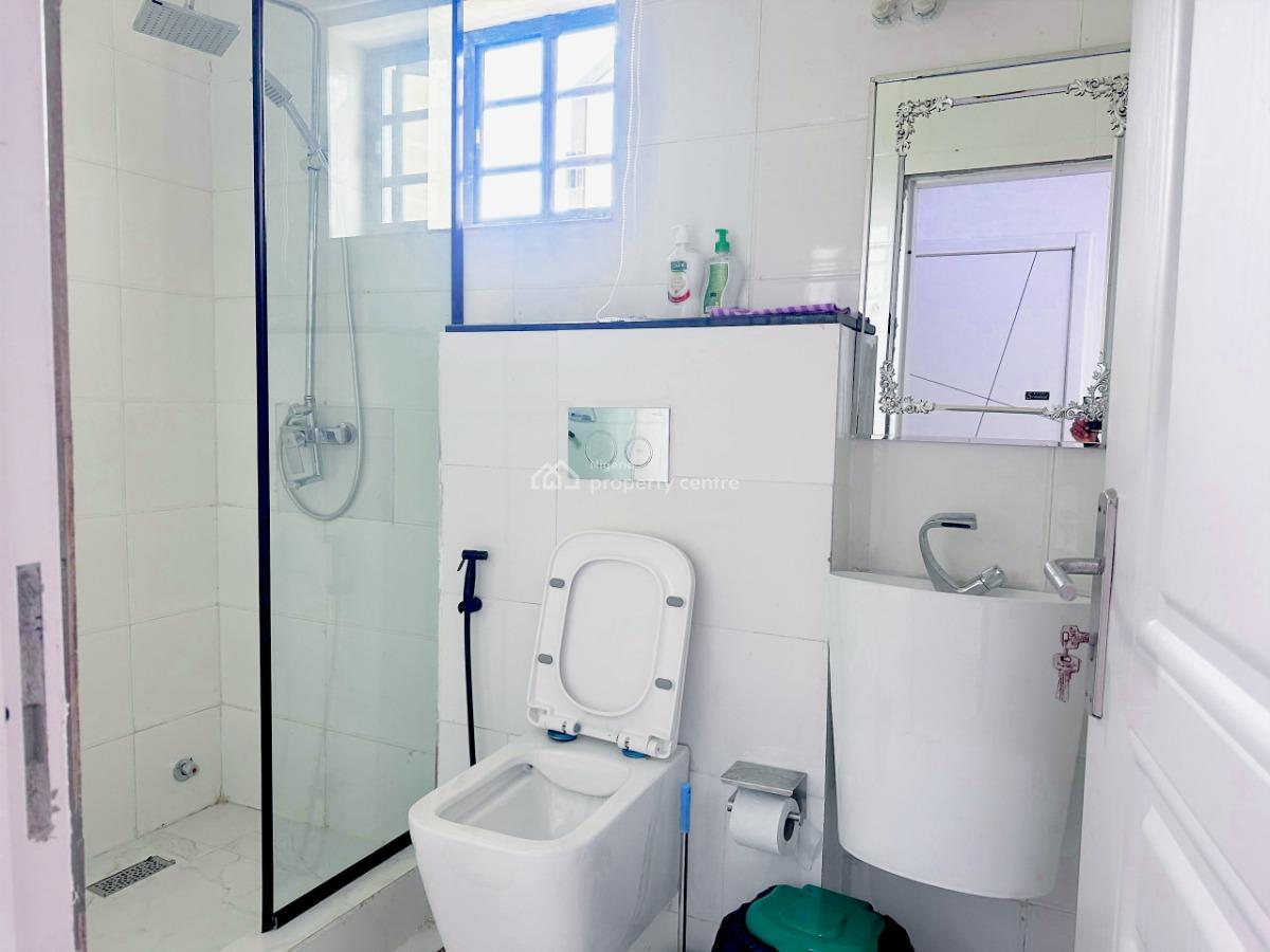 a Premium 5 Bedroom Apartment in a Gated and Secured Estate, 12 Aquamarine Rd Diamond Estate Monastery, Sangotedo, Ajah, Lagos, Detached Duplex Short Let