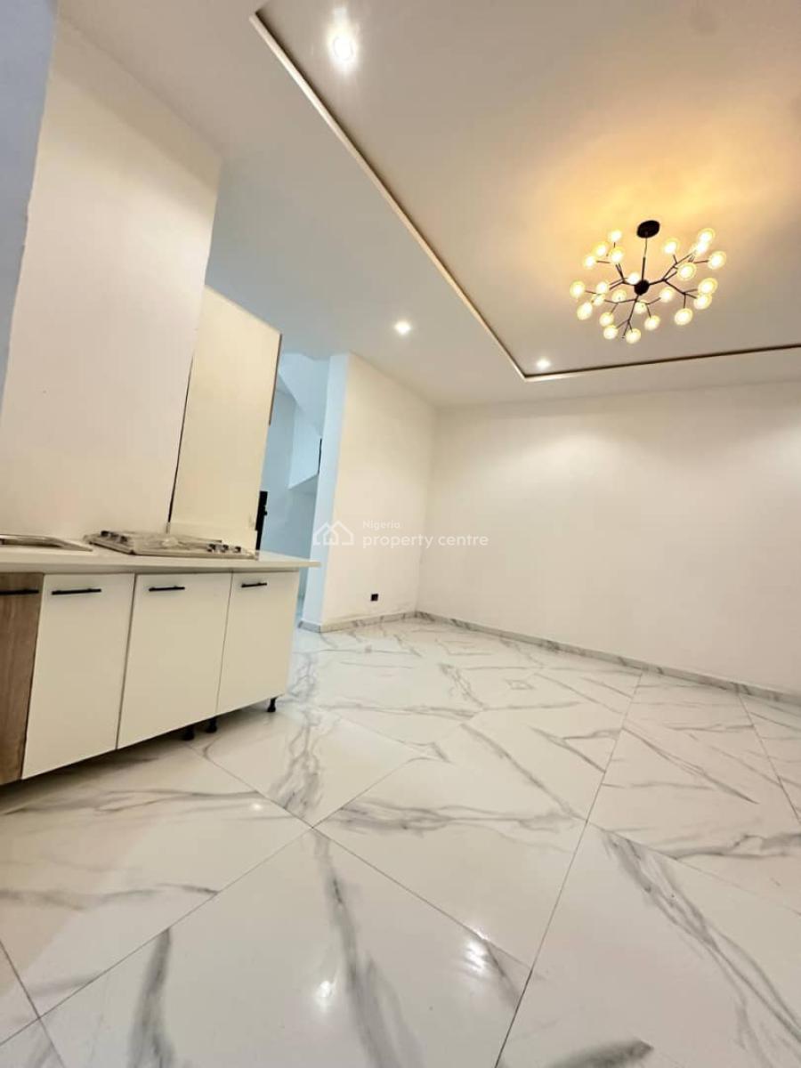 Beautiful and Spacious Studio Apartment, Royal Pine Estate Gate 2, Orchid Road, Lekki, Lagos, Self Contain (single Rooms) for Rent