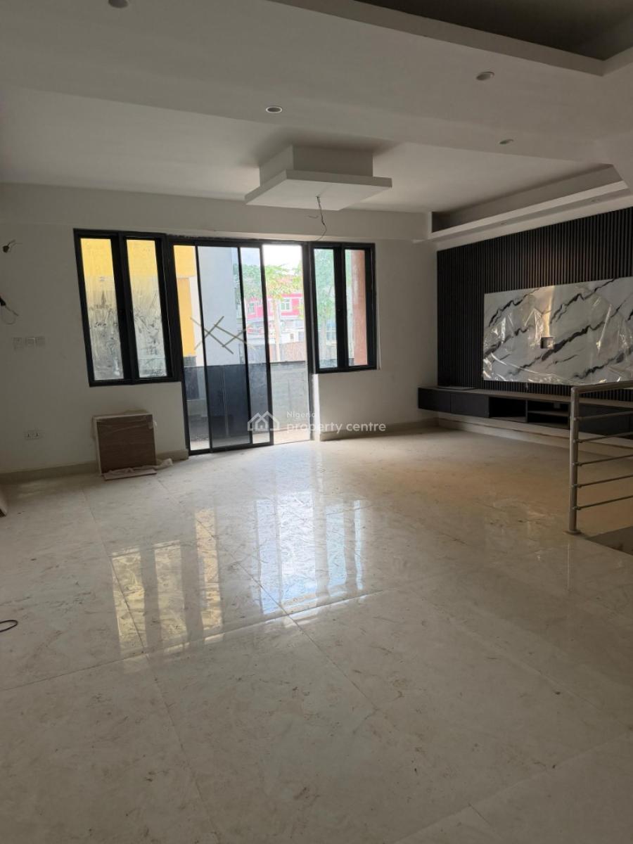 4 Bedroom All Ensuite Townhouse, Adeniyi Jones, Ikeja, Lagos, Block of Flats for Sale