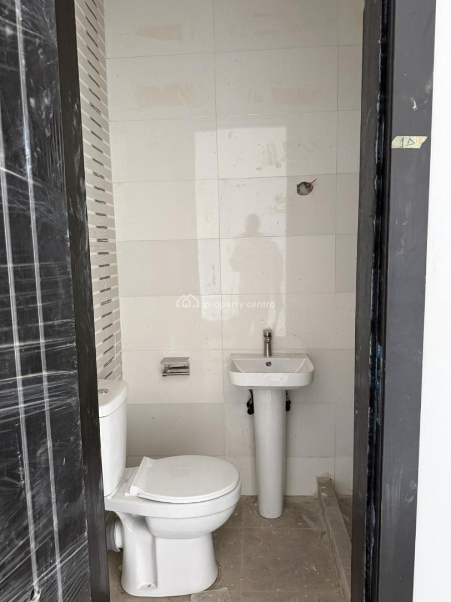 4 Bedroom All Ensuite Townhouse, Adeniyi Jones, Ikeja, Lagos, Block of Flats for Sale