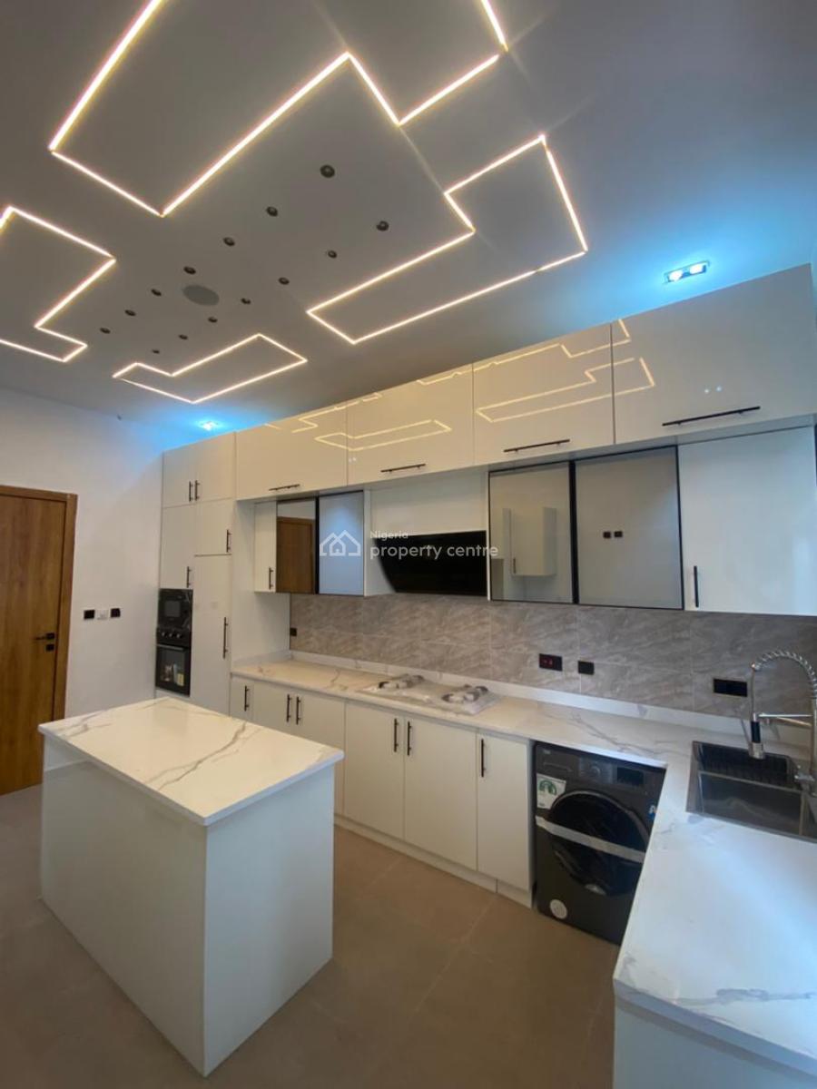 Well Fitted 4 Bedroom Contemporary Design Duplex with Lovely Car Park, Vgc, Lekki, Lagos, Flat / Apartment for Sale