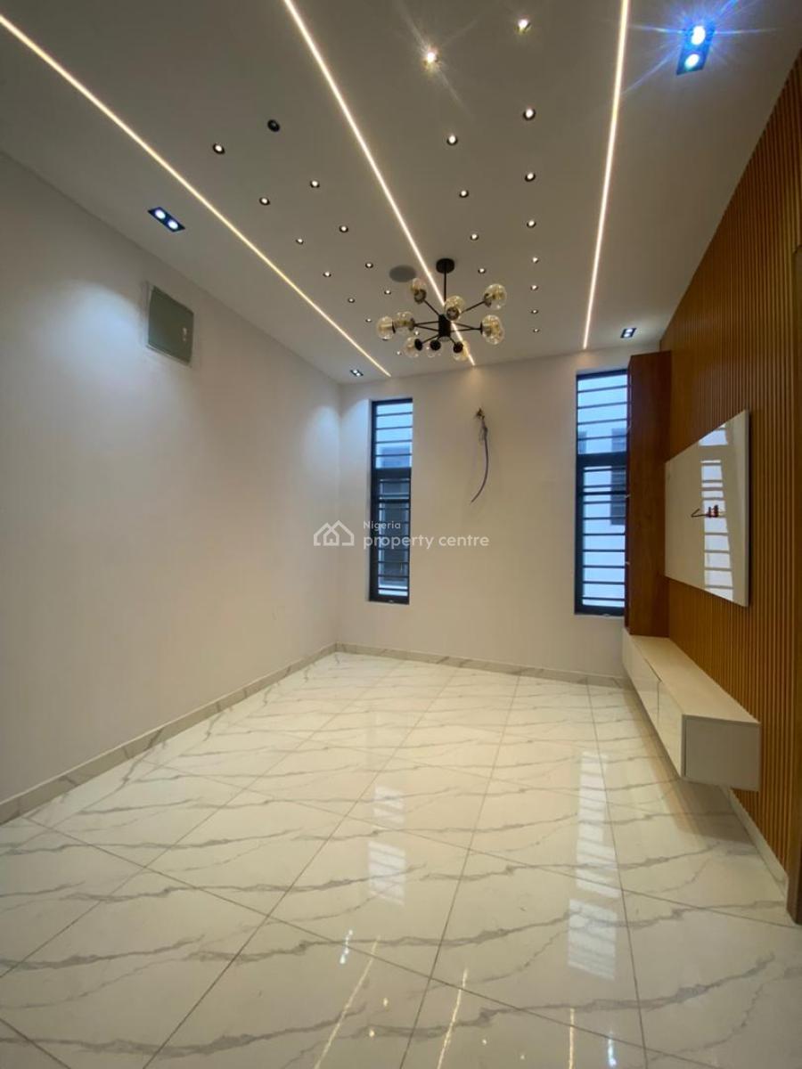 Well Fitted 4 Bedroom Contemporary Design Duplex with Lovely Car Park, Vgc, Lekki, Lagos, Flat / Apartment for Sale