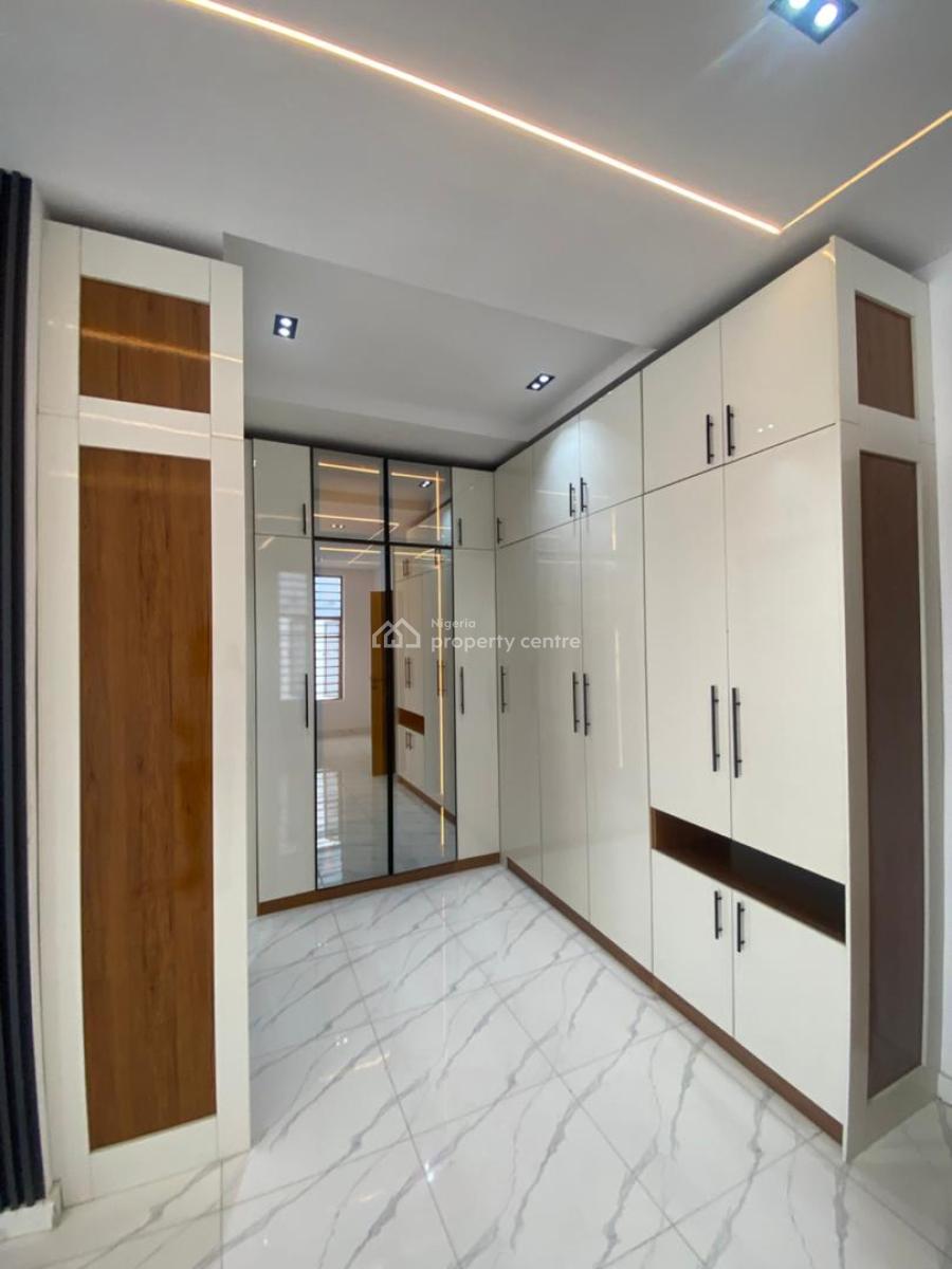Well Fitted 4 Bedroom Contemporary Design Duplex with Lovely Car Park, Vgc, Lekki, Lagos, Flat / Apartment for Sale