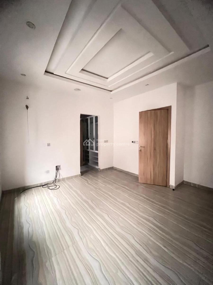 Lovely 4bedroom Terrace with a Bq, Chevron, Lekki, Lagos, Terraced Duplex for Sale