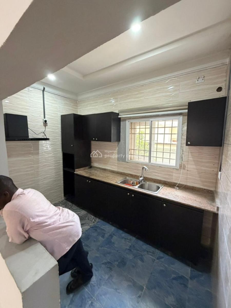 a Spacious and Beautifully Finished 2 Bedroom Apartment, Off Admiralty Way, Lekki Phase 1, Lekki, Lagos, Flat / Apartment for Rent