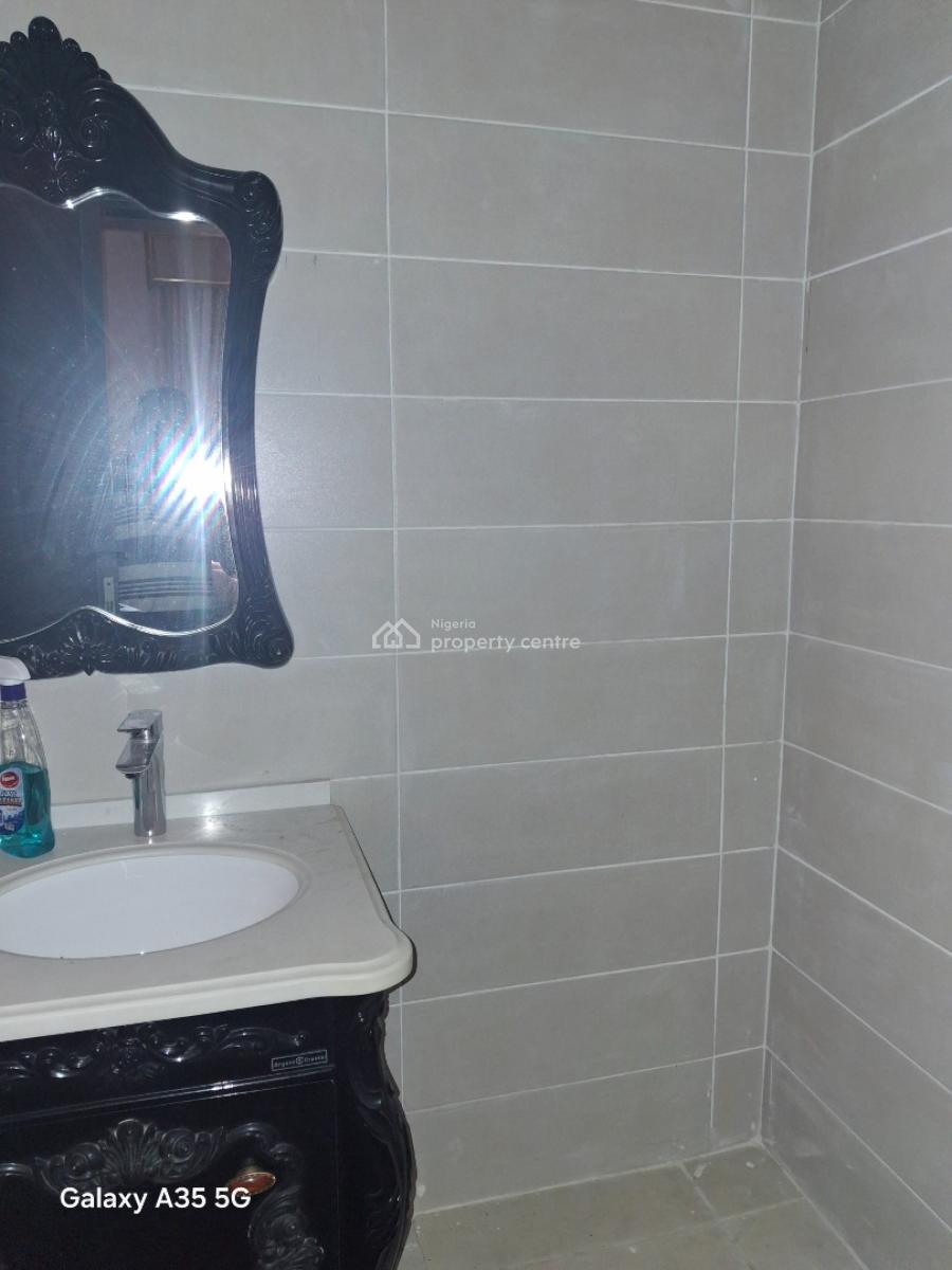 Fully Furnished 2 Bedrooms Flat, Shoprite Road, Ajah, Lagos, Flat / Apartment for Rent