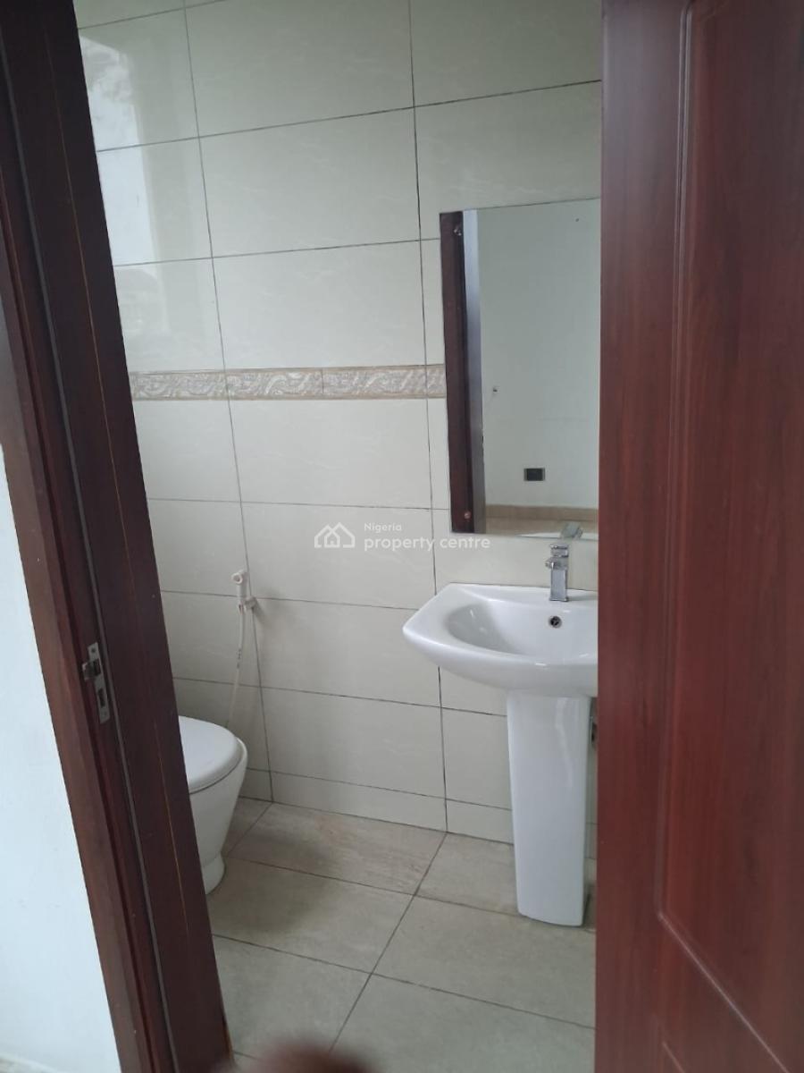 Very Spacious 3 Bedroom Flat, Off Allen Avenue, Ikeja, Lagos, Flat / Apartment for Rent